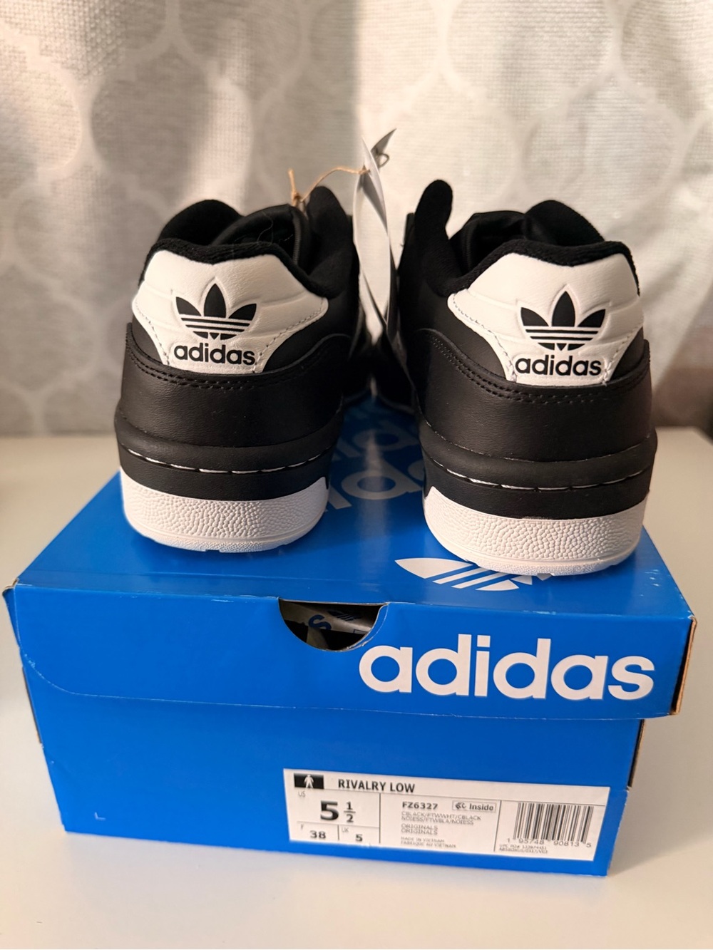 NWT Adidas Originals Rivalry Low FZ6327 Black White Men’s 5.5 - Picture 5 of 7